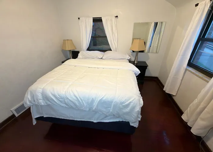 Cozy 2br Near & Upmc Hébergement de vacances